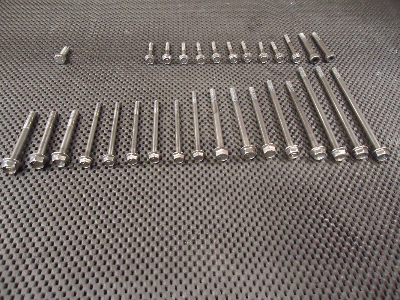 Suzuki GSX750E Crankcase Bolts GSX750 Engine Bolt