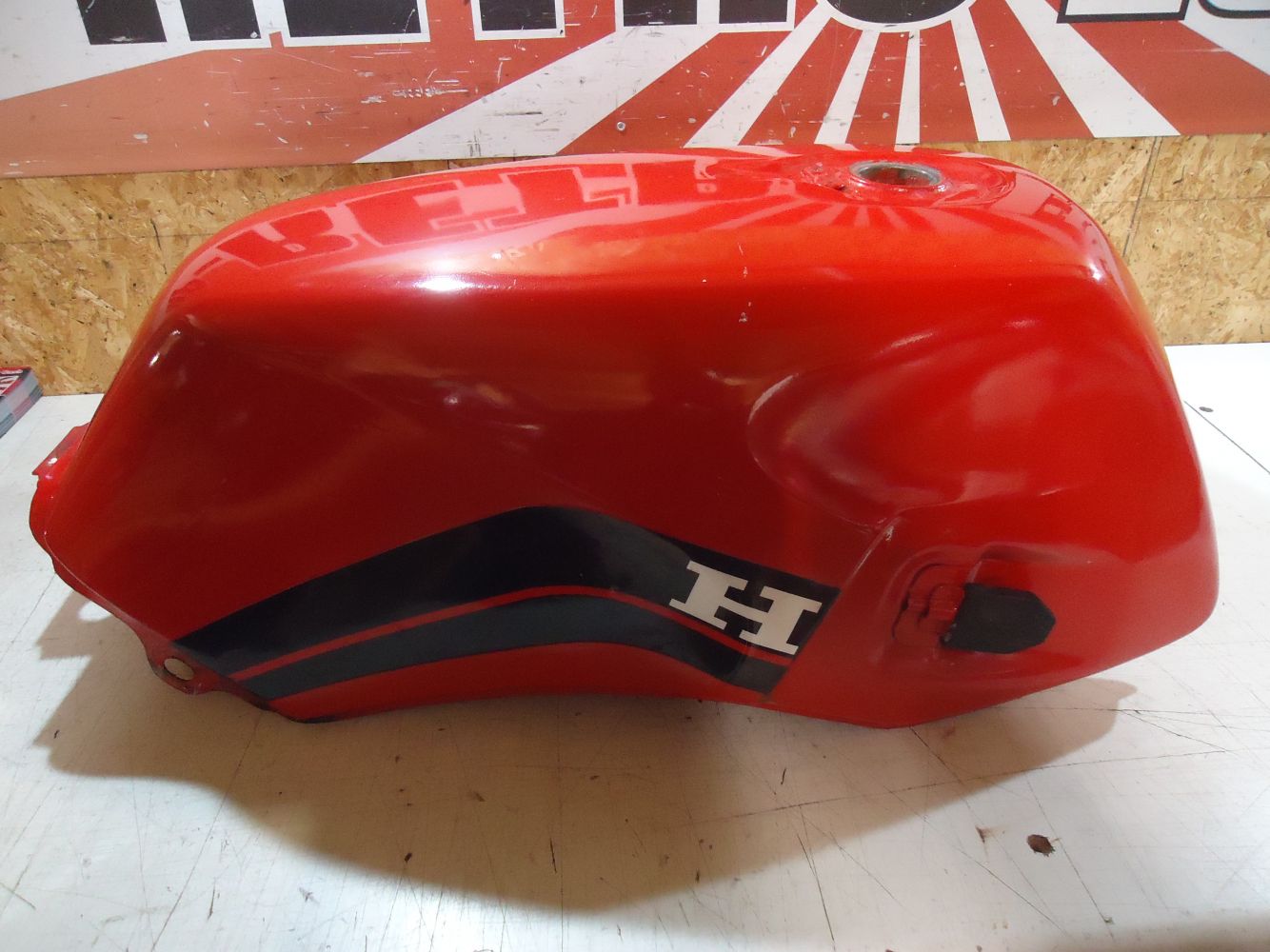 Honda CBX750F Fuel Tank CBX750 Petrol Gas Tank RC17