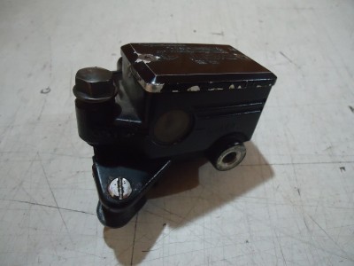 Honda CBX750F Front Brake Master Cylinder CBX750 RC17