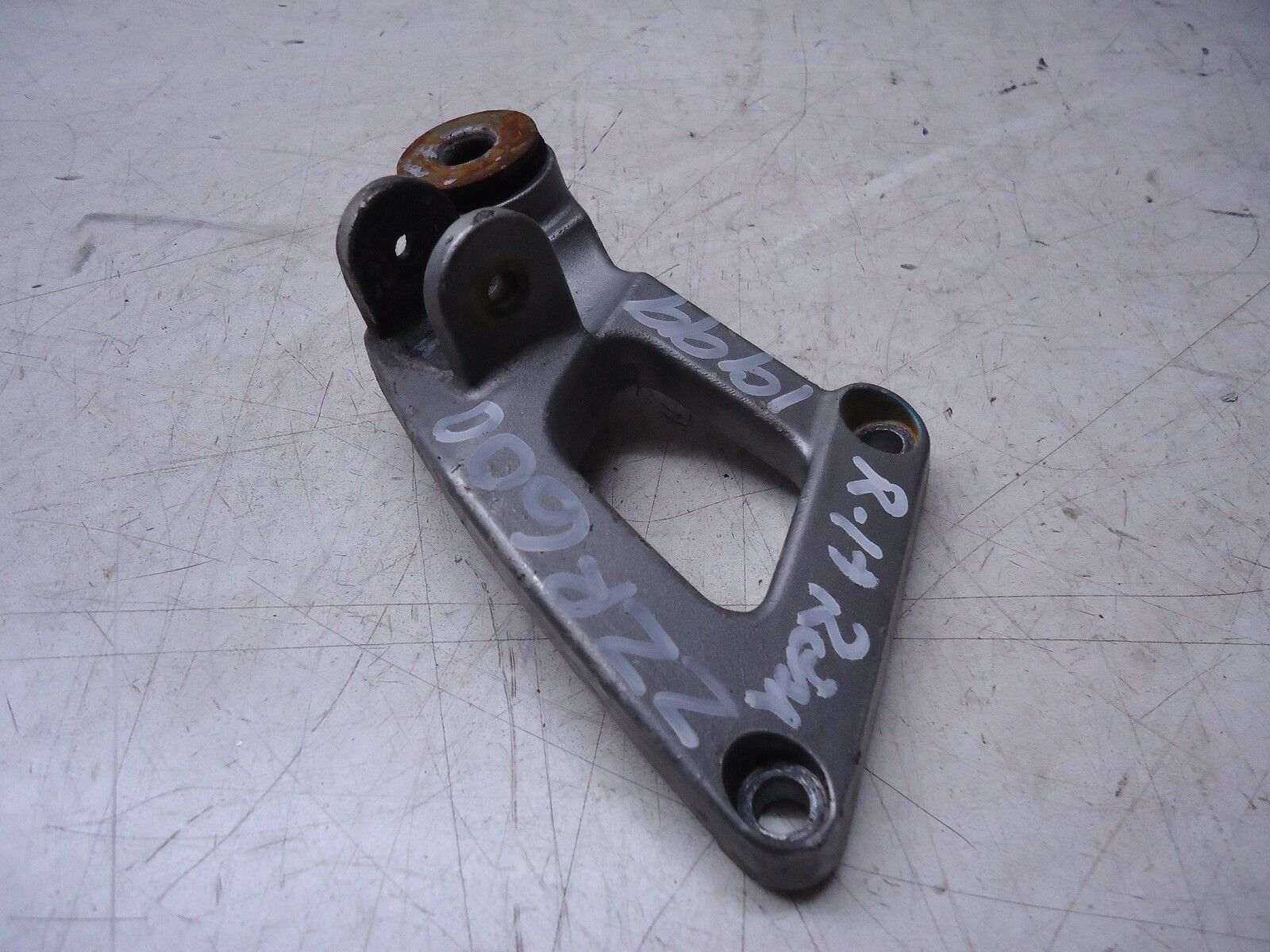 Kawasaki ZZR600 Rear Footrest Hanger