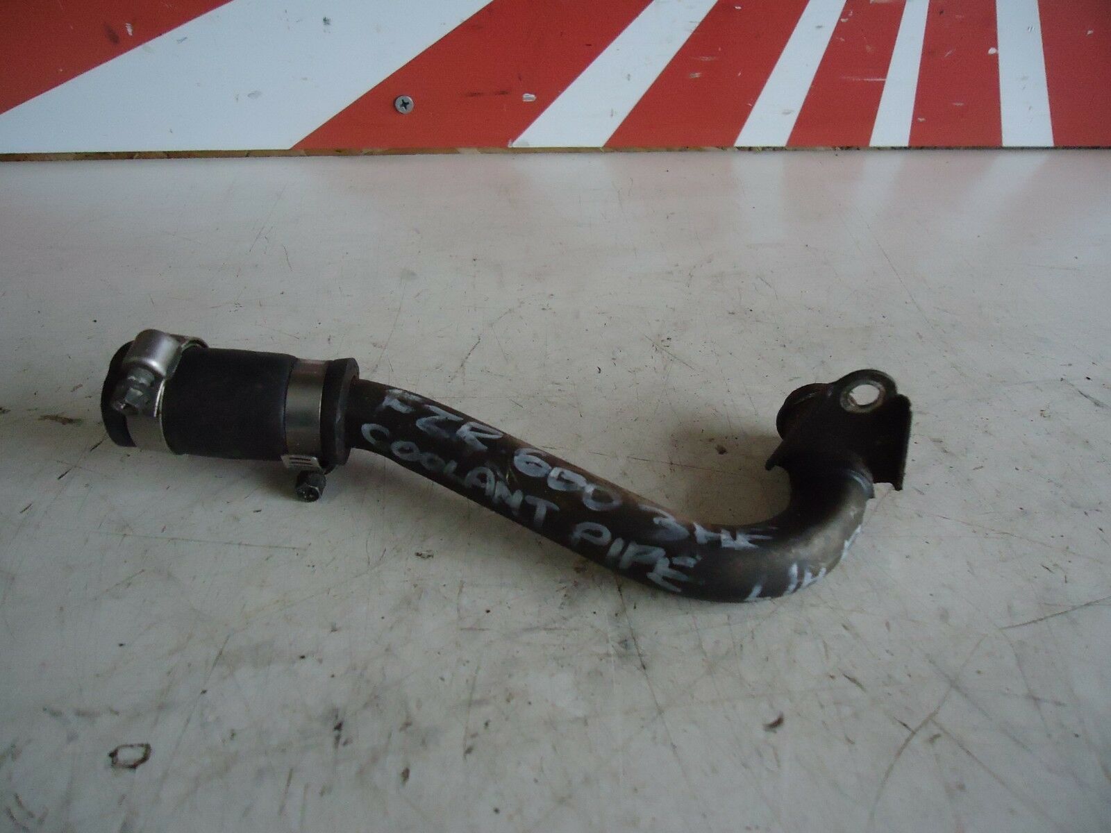 Yamaha FZR600 Engine Water Pipe