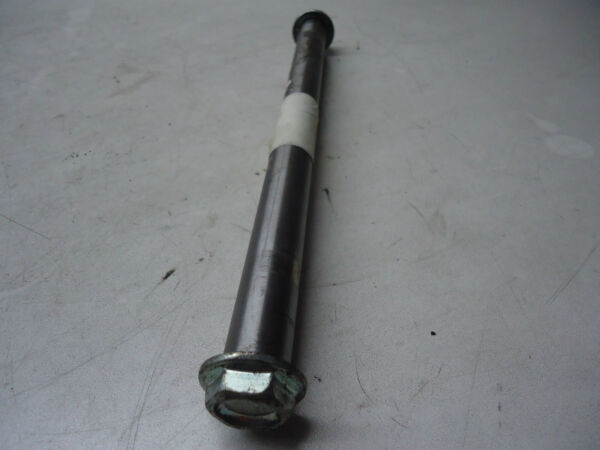 Kawasaki ZZR600 Swingarm Spindle Axle