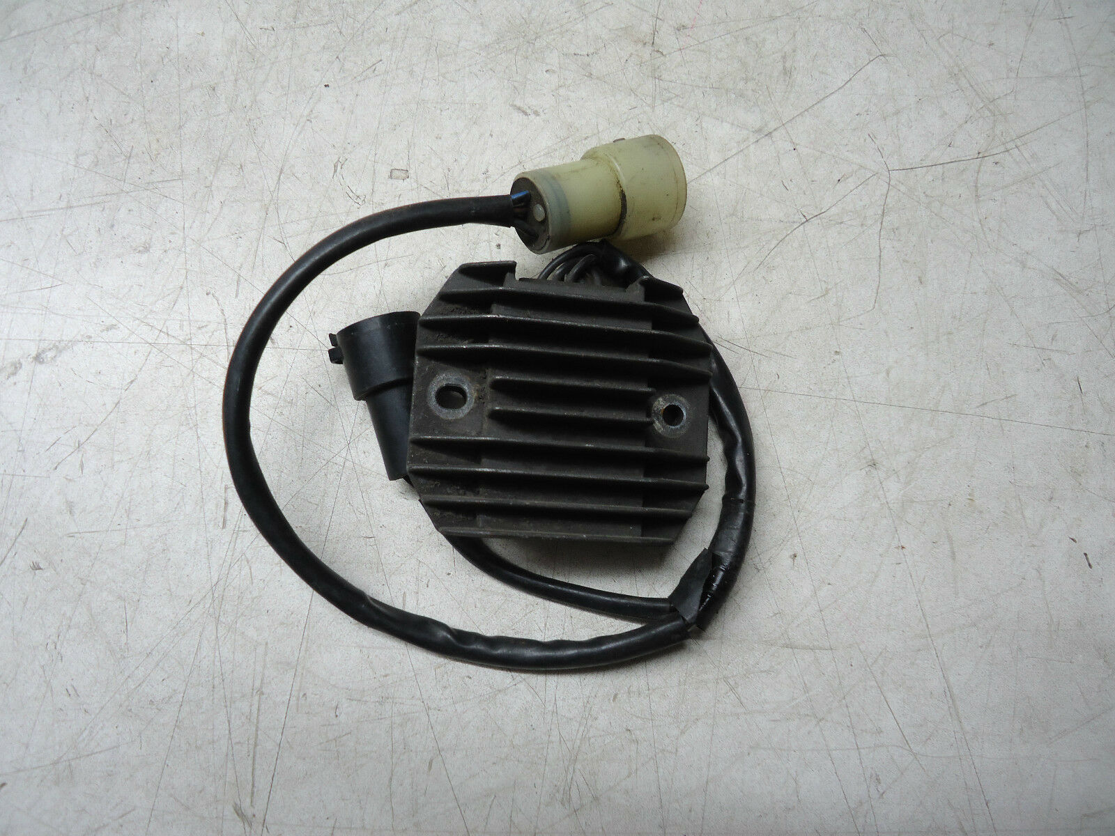 Kawasaki ZZR600 Voltage Regulator Rectifier
