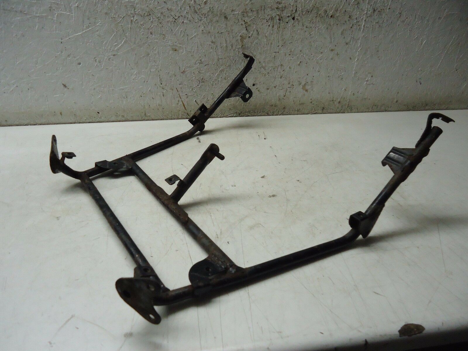 Kawasaki ZZR600 Radiator Mount Frame