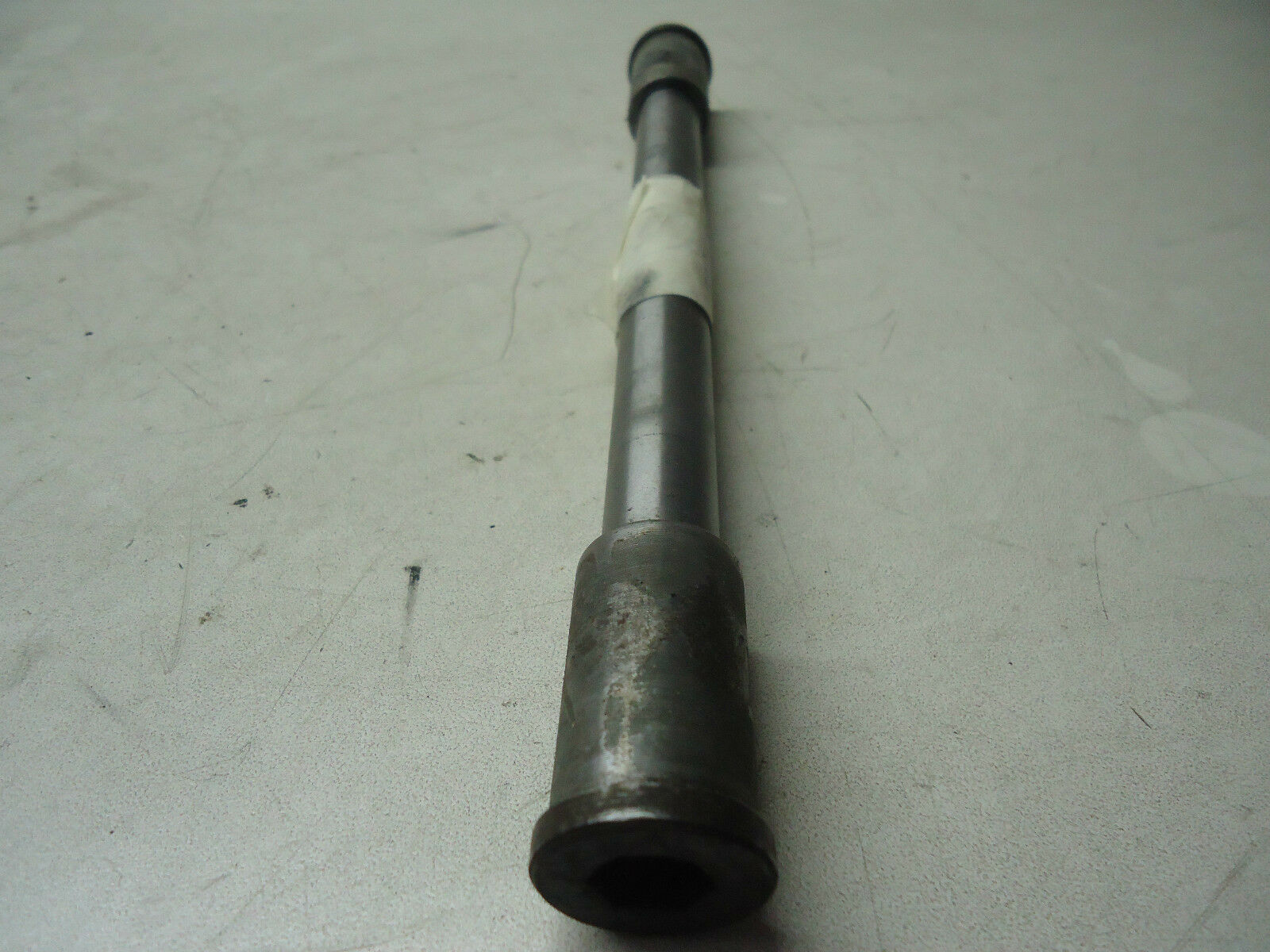 Kawasaki ZZR600 Front Wheel Spindle Axle
