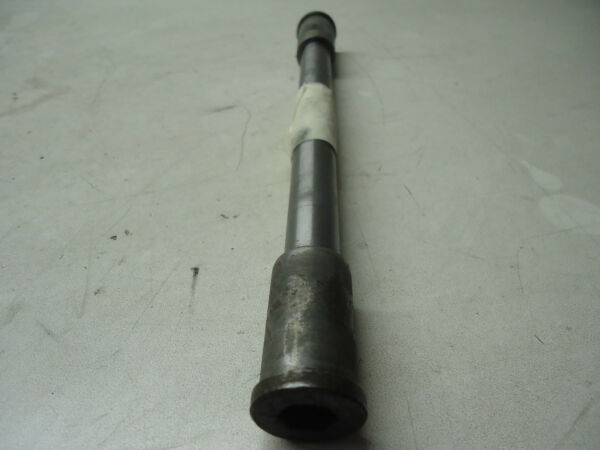 Kawasaki ZZR600 Front Wheel Spindle Axle