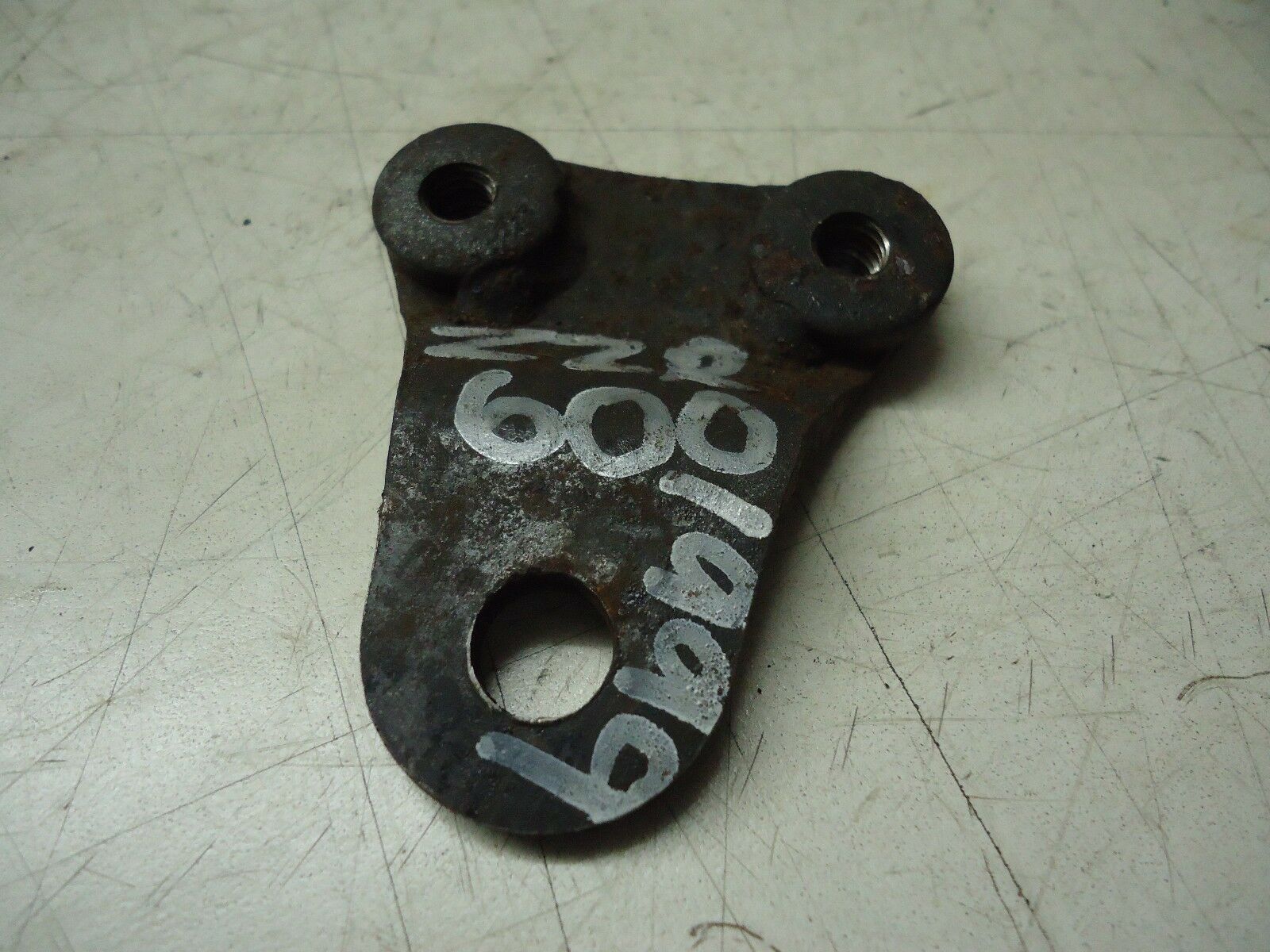Kawasaki ZZR600 Engine Mount Bracket