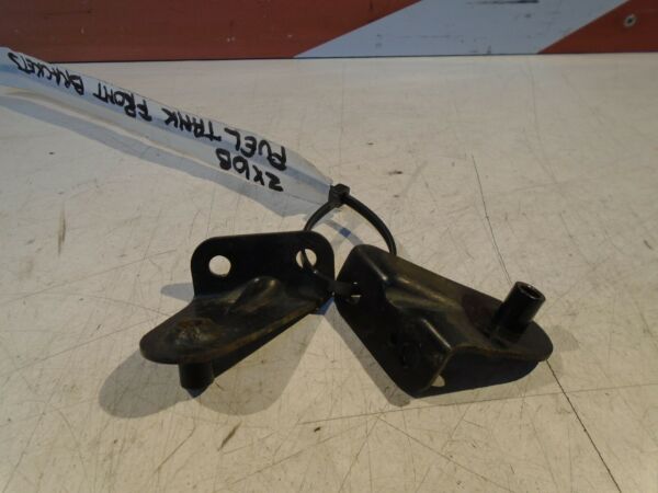 Kawasaki ZX10B Front Gas Tank Brackets ZX10 Tomcat Fuel Tank Mount Brackets