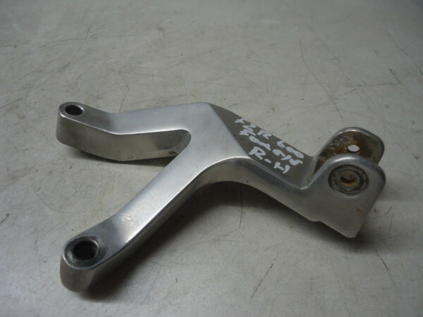 Yamaha FZR600 Rear Footrest Hanger