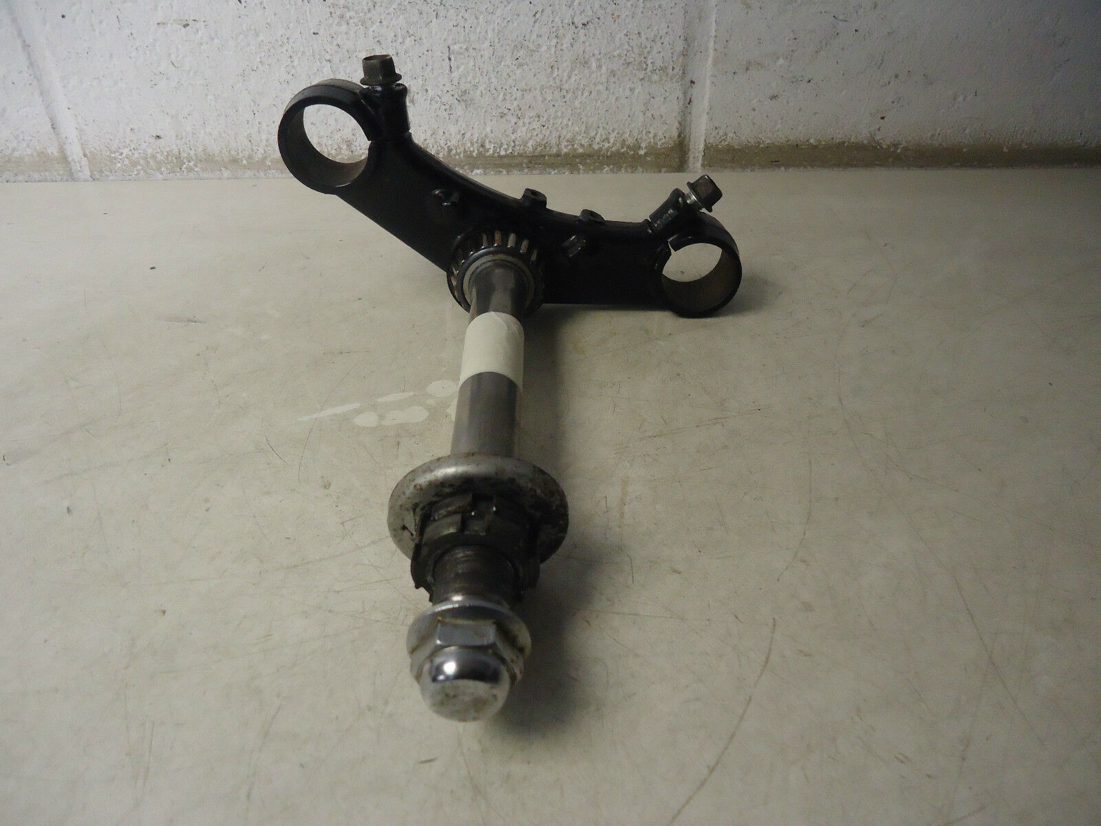 Yamaha FZR600 Lower Fork Yoke