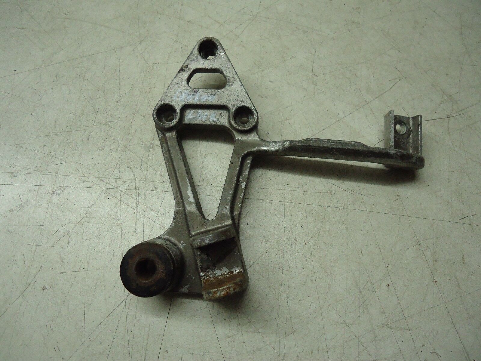 Kawasaki GPX600R LH Rear Footrest Hanger 1987 GPX600 Footpeg Hanger