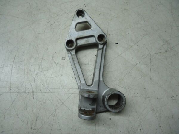 KAWASAKI GPX600 FOOTREST HANGER RH REAR 1987