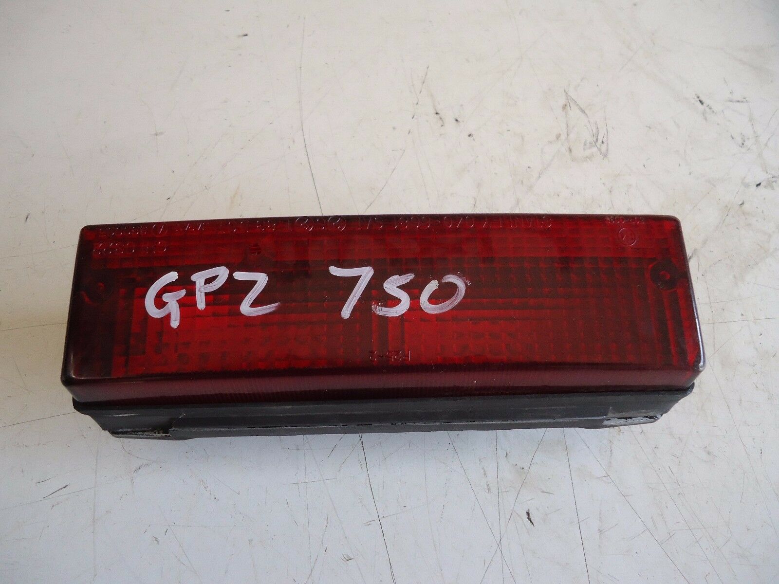 KAWASAKI GPZ750R REAR LIGHT ZX750G REAR BRAKE LIGHT