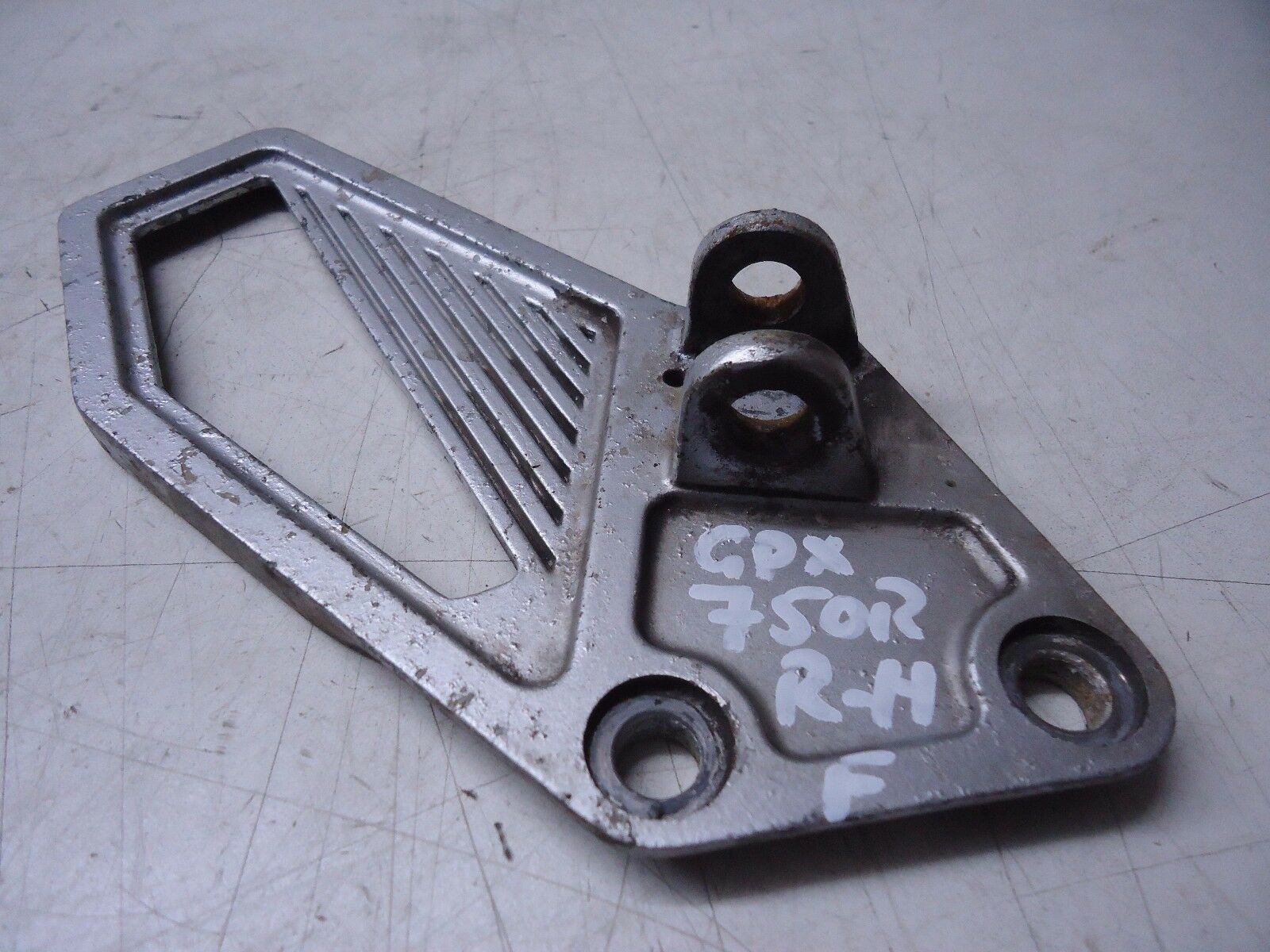 Kawasaki GPX750R Front Footrest Hanger