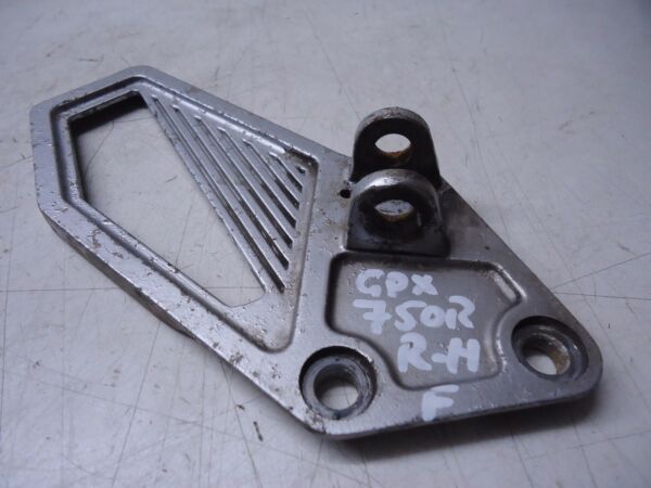 KAWASAKI GPX750R LH FRONT FOOTPEG HANGER 